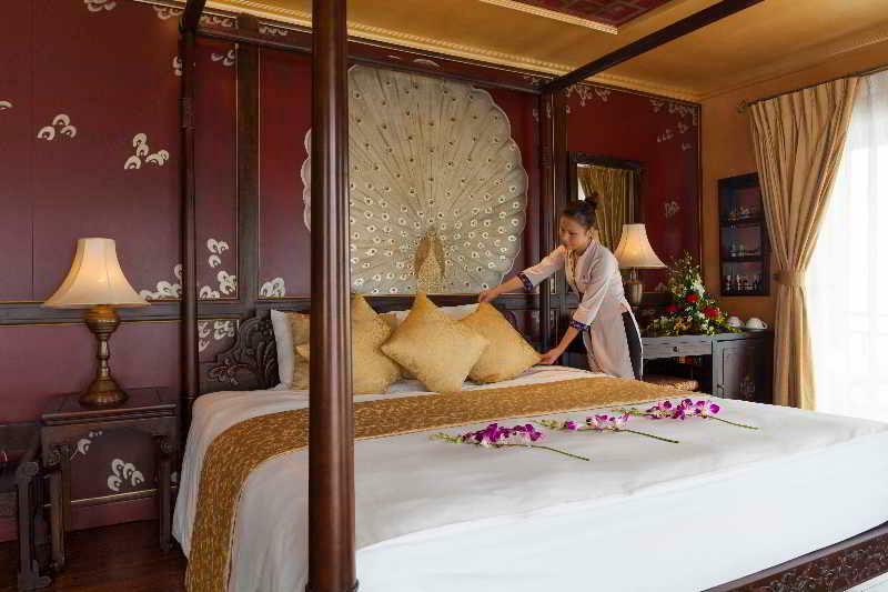 Heritage Line Violet Cruise - Halong Bay & Lan Ha Bay Ha Long Exteriör bild