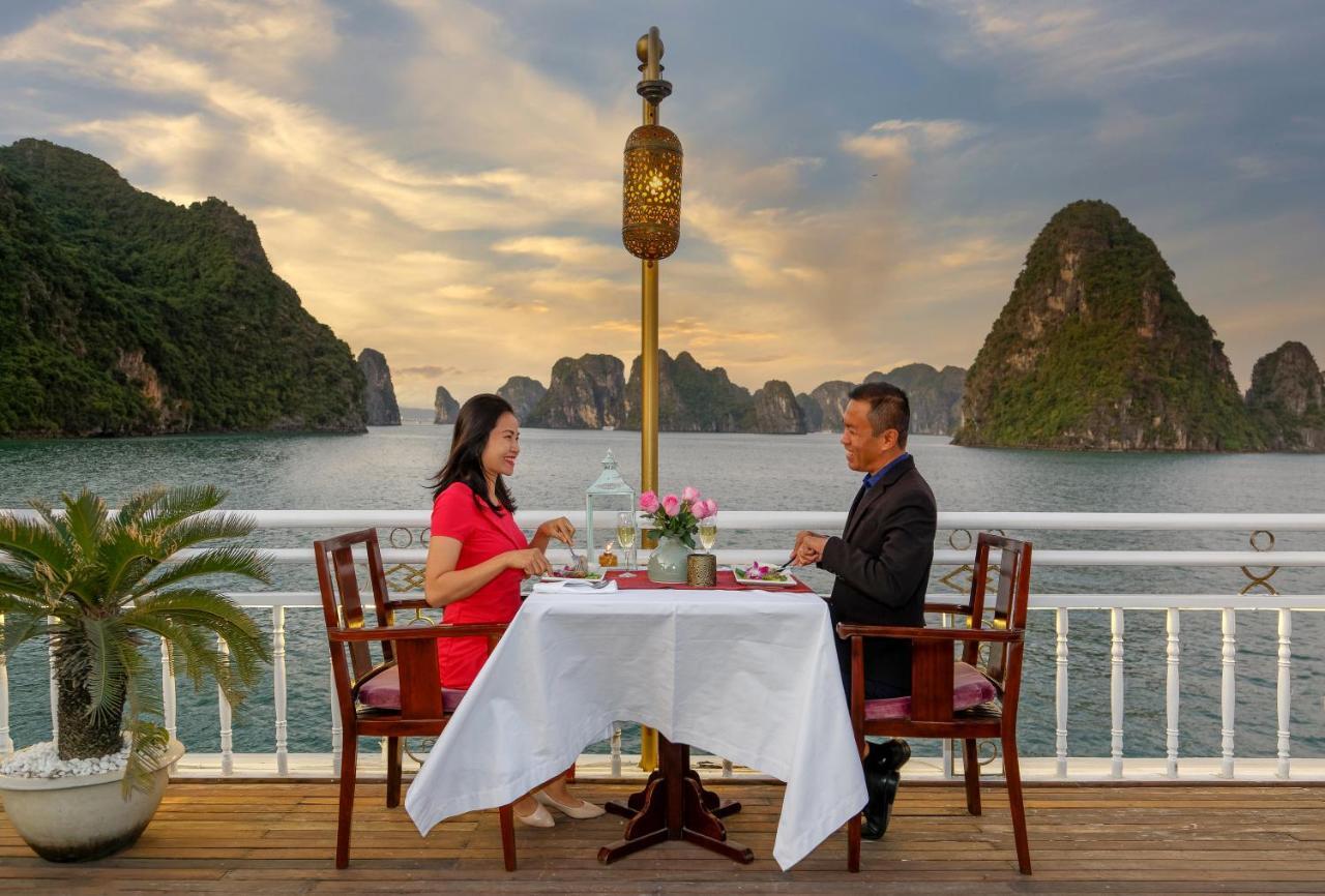 Heritage Line Violet Cruise - Halong Bay & Lan Ha Bay Ha Long Exteriör bild